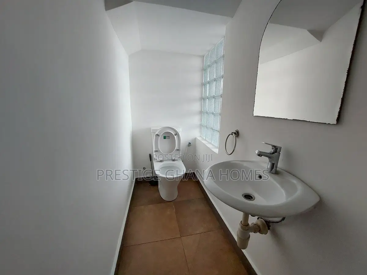 3bdrm Apartment in A&C Mall Area for rent