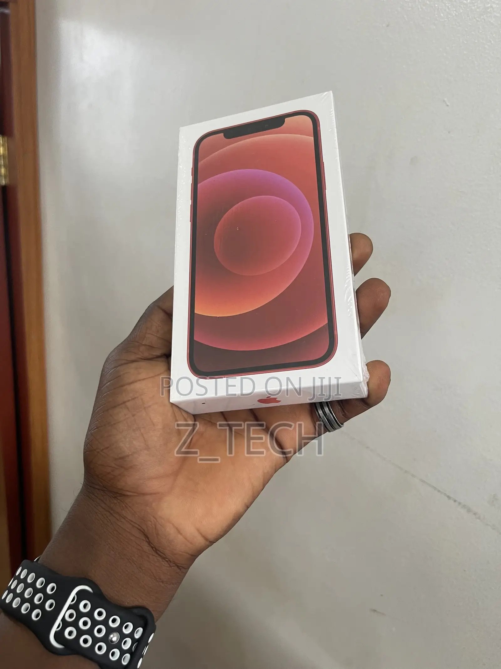 New Apple iPhone 12 128 GB Red