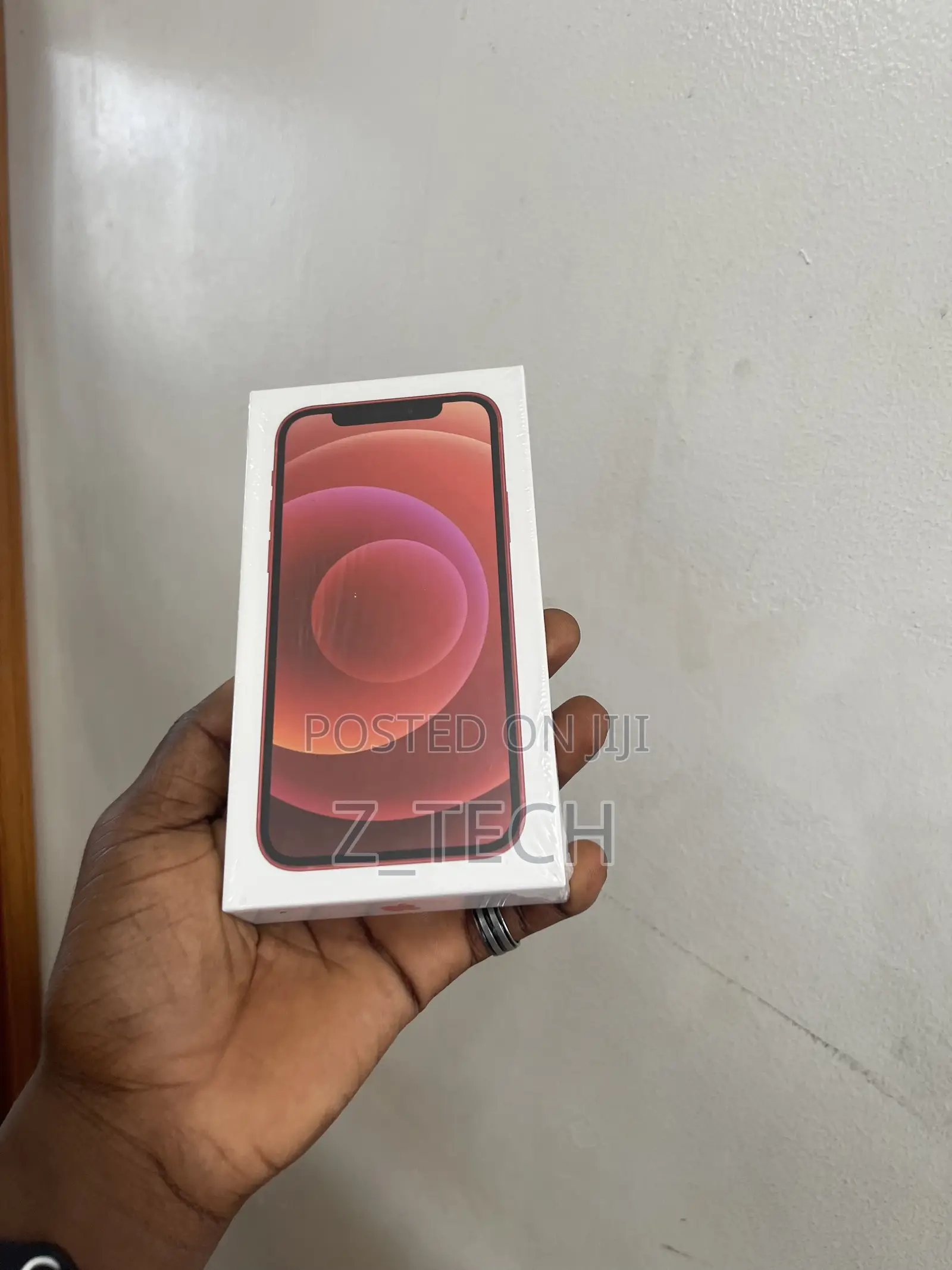 New Apple iPhone 12 128 GB Red
