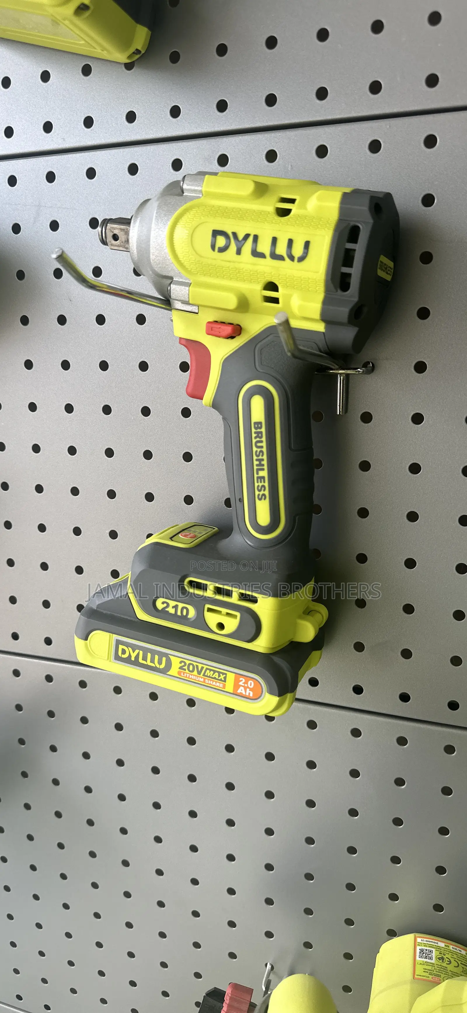Cordless Brushless Impact Wrench 210N