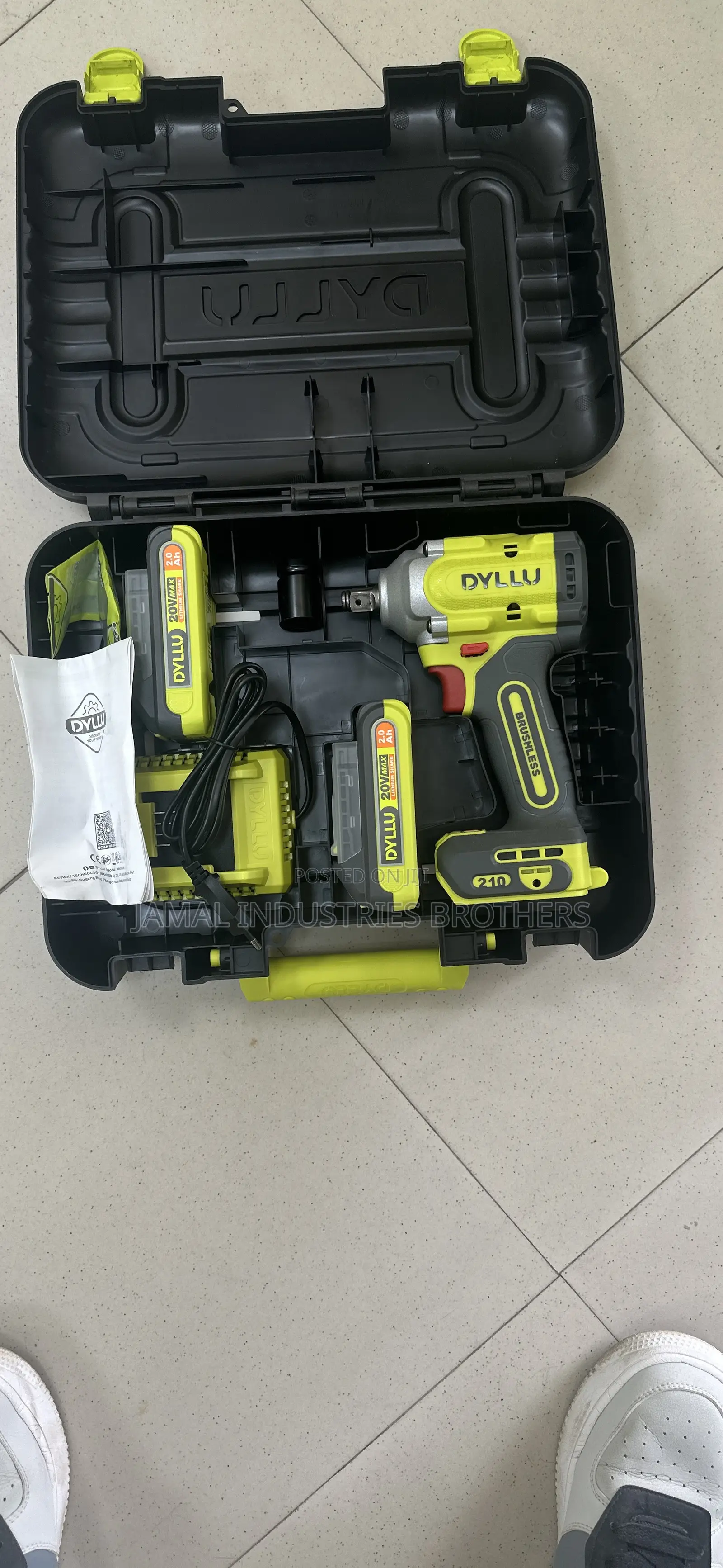Cordless Brushless Impact Wrench 210N