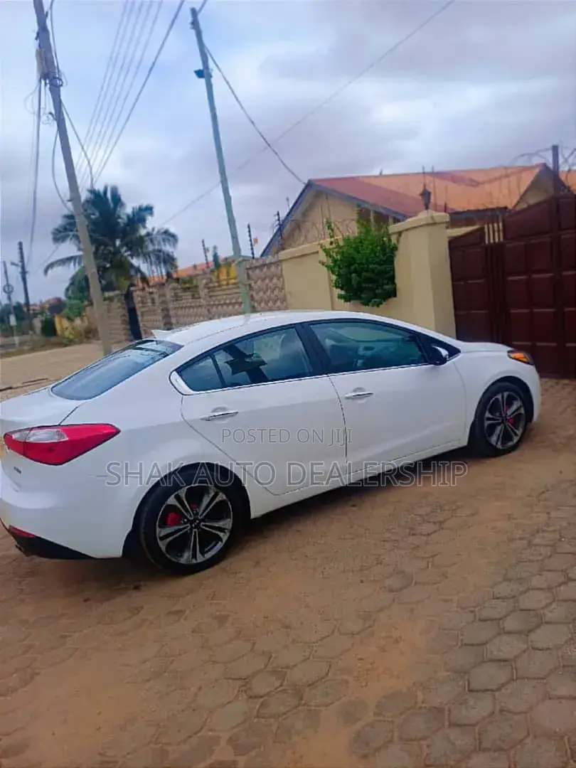 Kia Forte EX Sedan 2015 White
