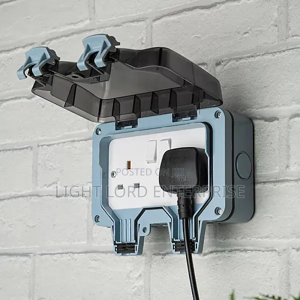 Snow/Sunprof/Rainproof Socket Double