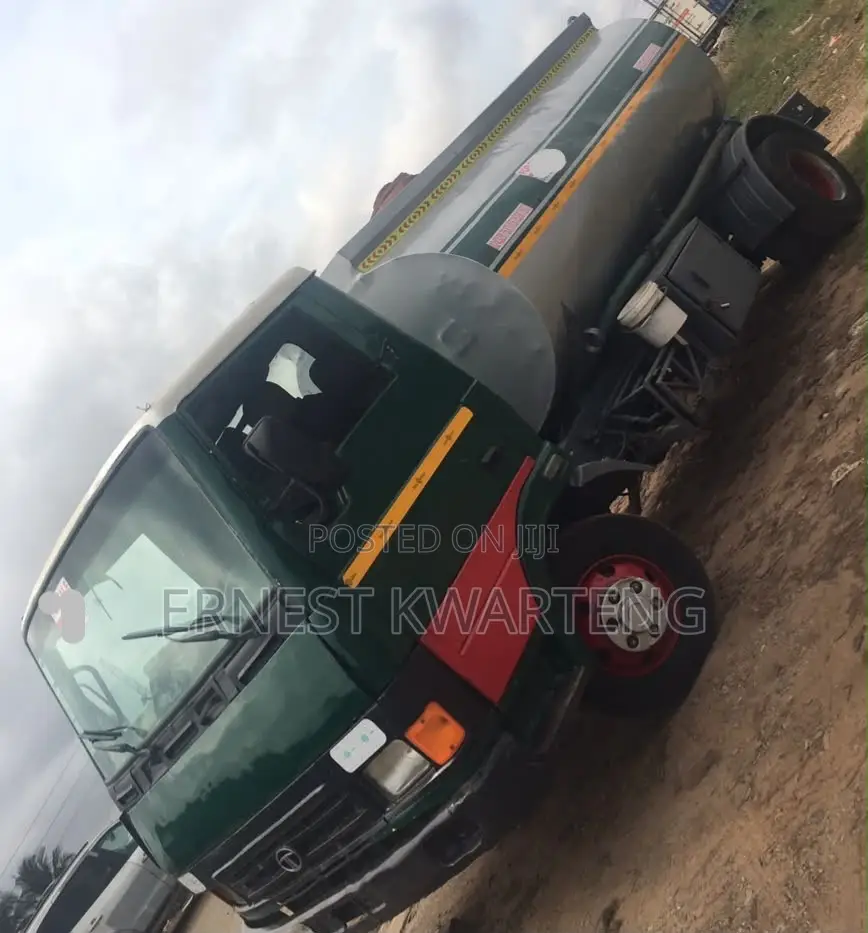 Tata Water Tanker 2006 Green