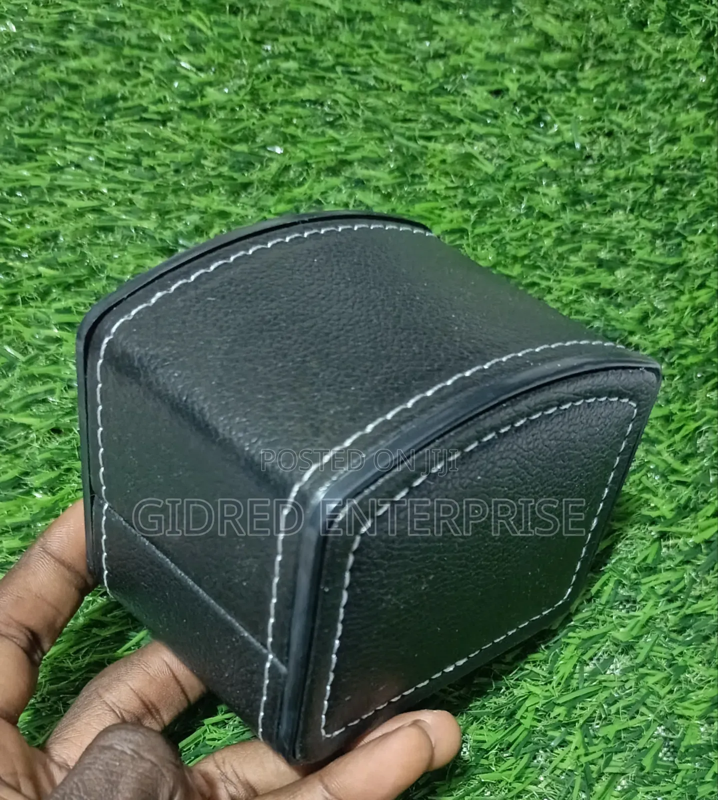 Single-Slot Leather Watch Box