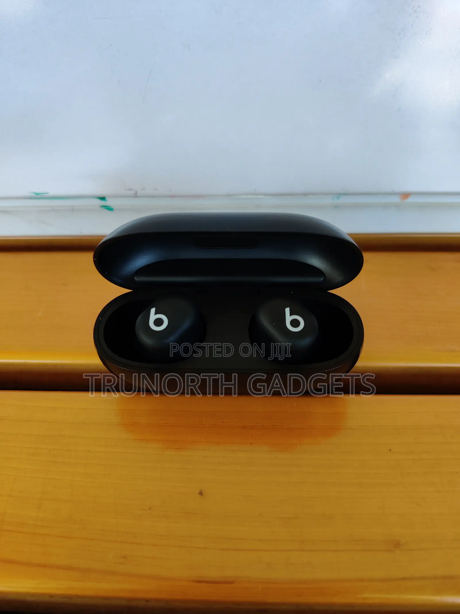 Beats Solo Buds