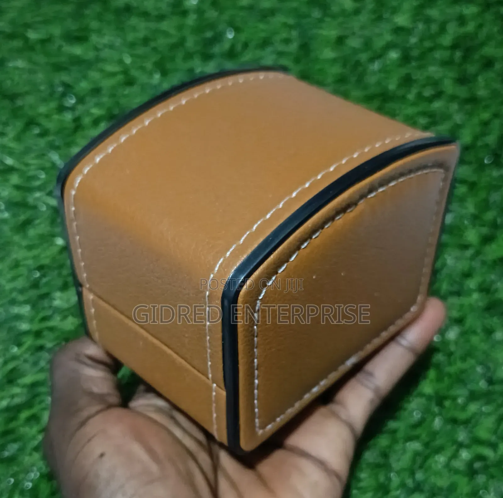 Single-Slot Watch Box