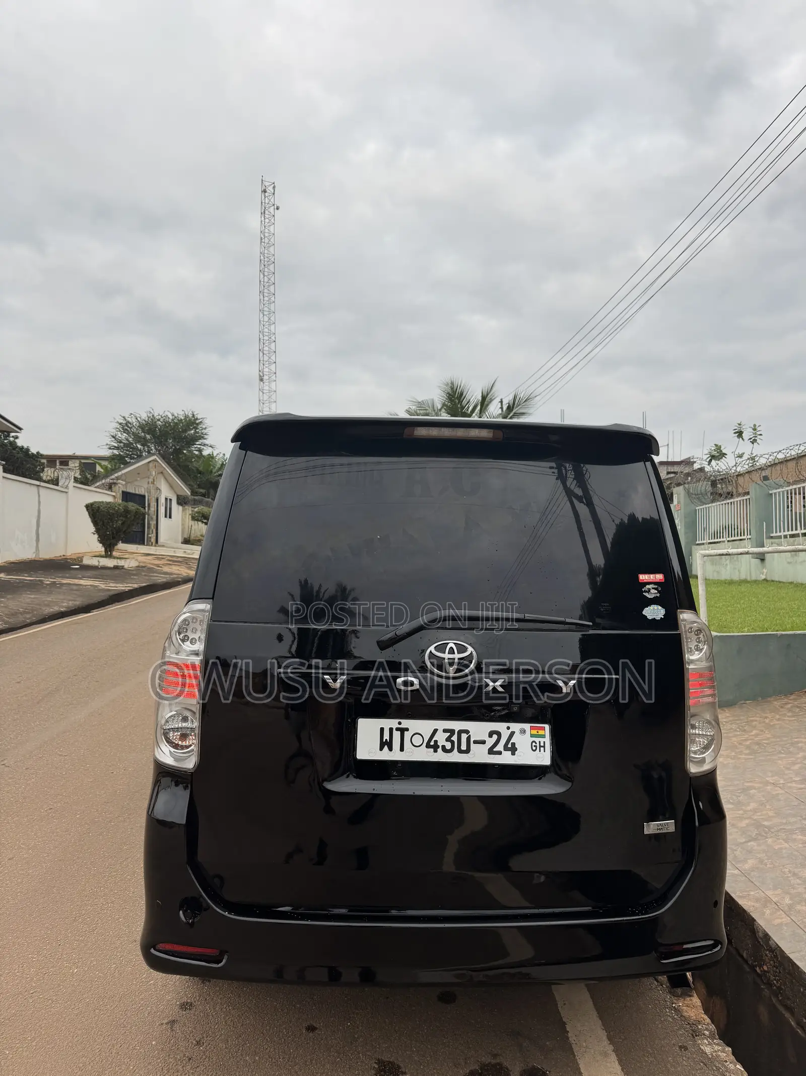 Toyota Voxy 2013 Black