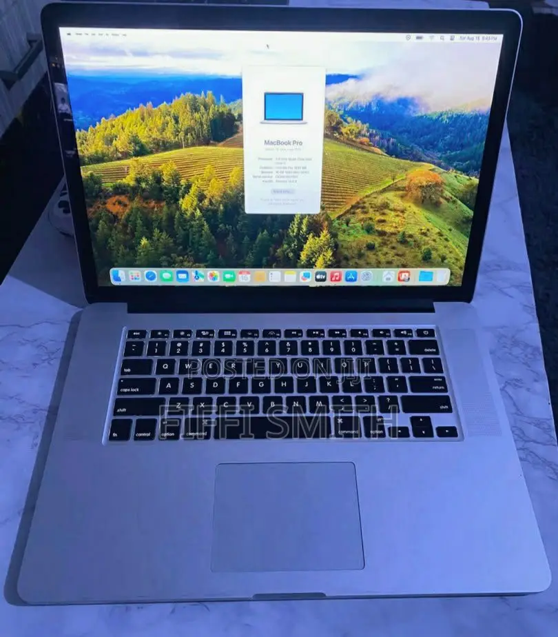 Laptop Apple MacBook Pro 2015 16GB Intel Core i7 SSD 500GB