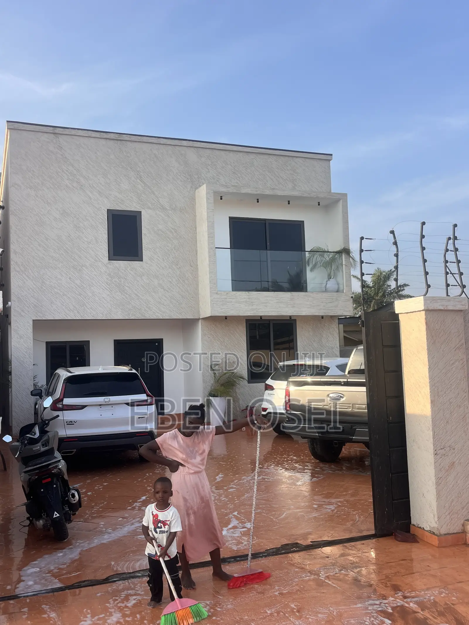 4bdrm House in Dansoman for sale