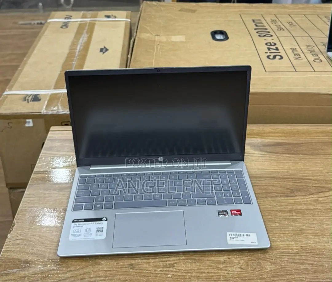 New Laptop HP 15 8GB AMD Ryzen 5 SSD 256GB