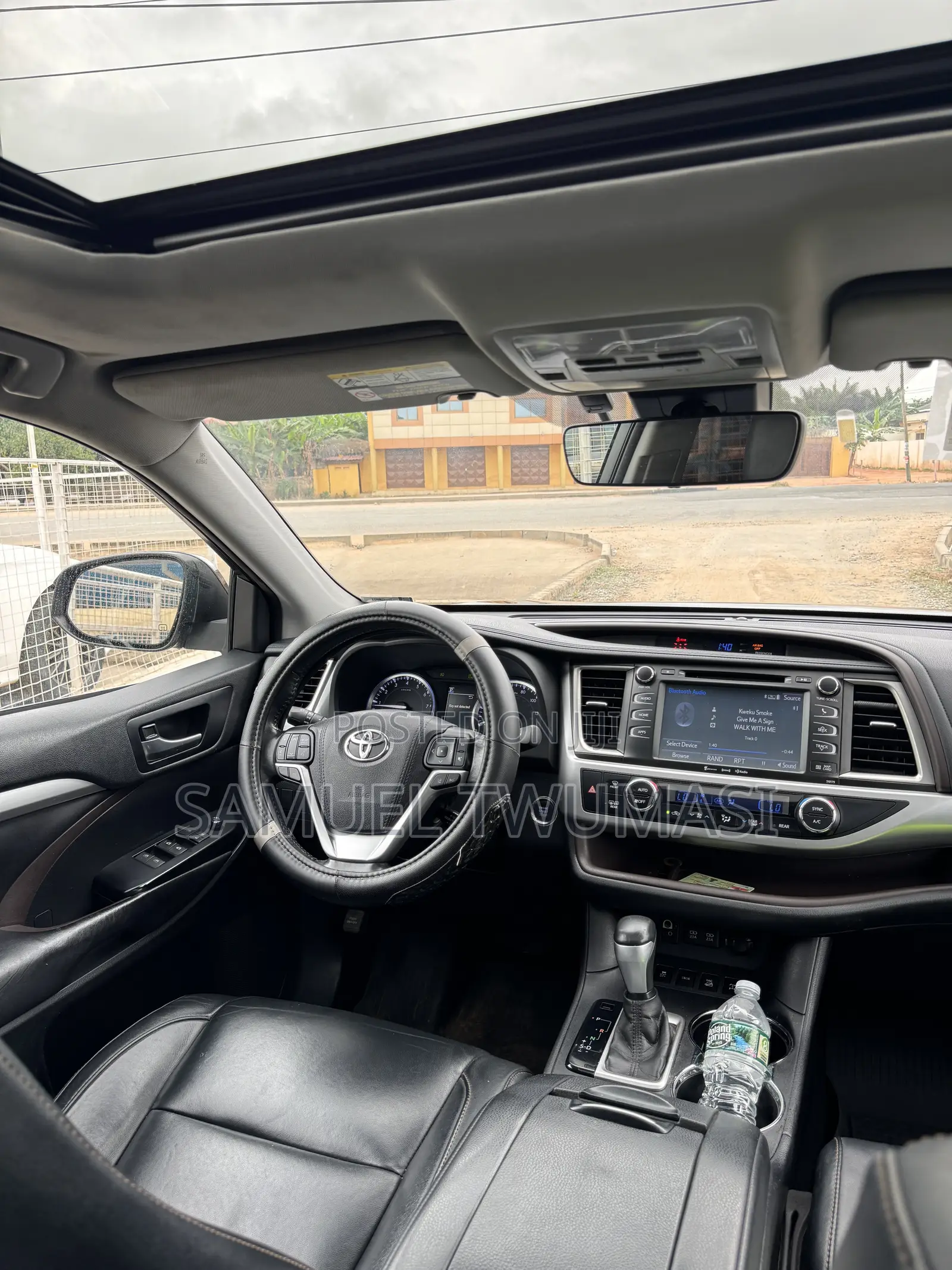 Toyota Highlander XLE 4x2 V6 (3.5L 6cyl 8A) 2017 Black