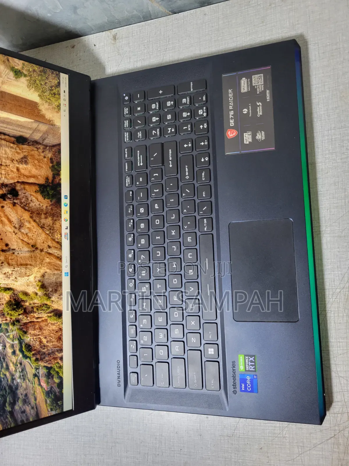 Laptop MSI GE75 Raider 11UH 32GB Intel Core i7 SSD 1.5T