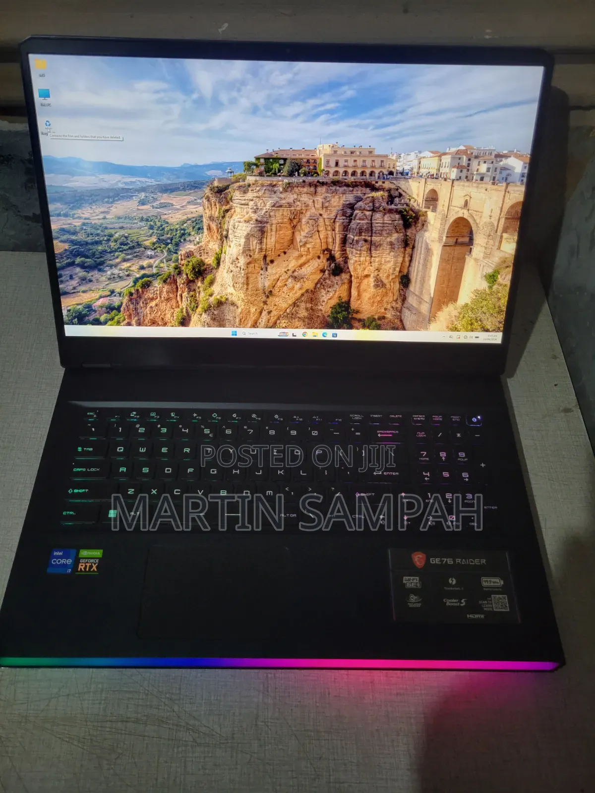 Laptop MSI GE75 Raider 11UH 32GB Intel Core i7 SSD 1.5T