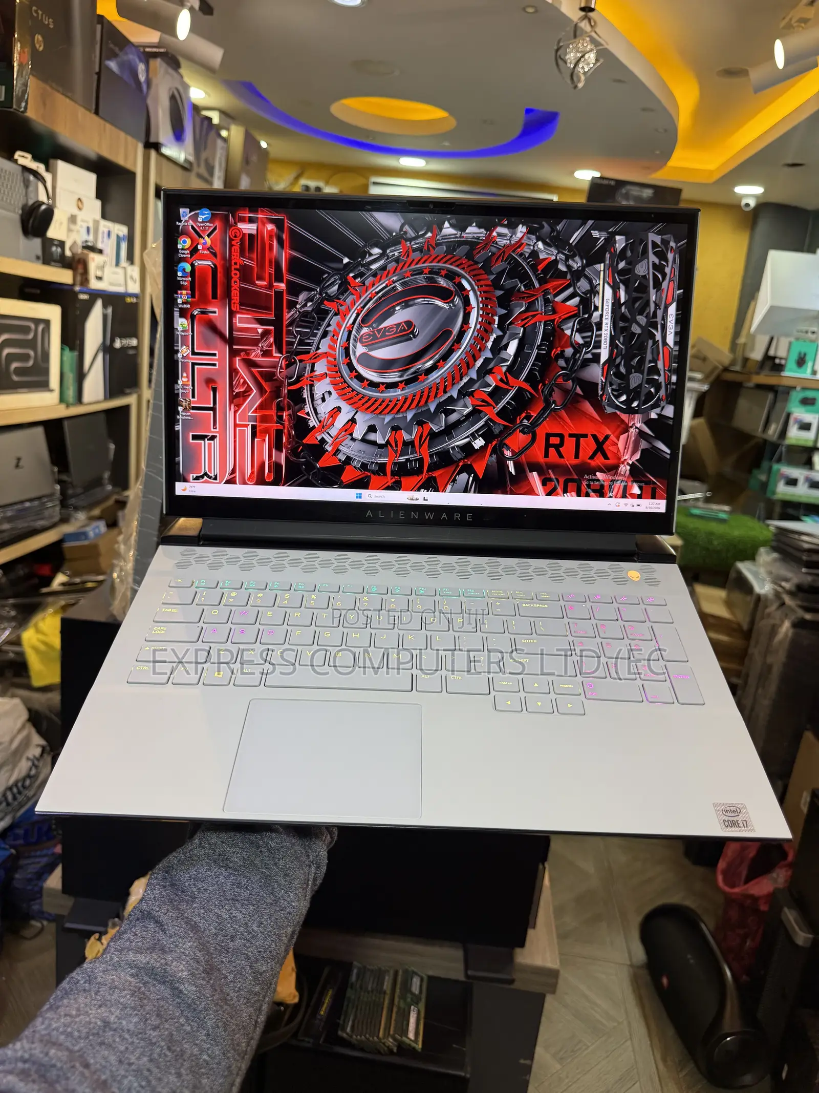 Laptop Alienware M17 R4 32GB Intel Core i7 SSD 1T