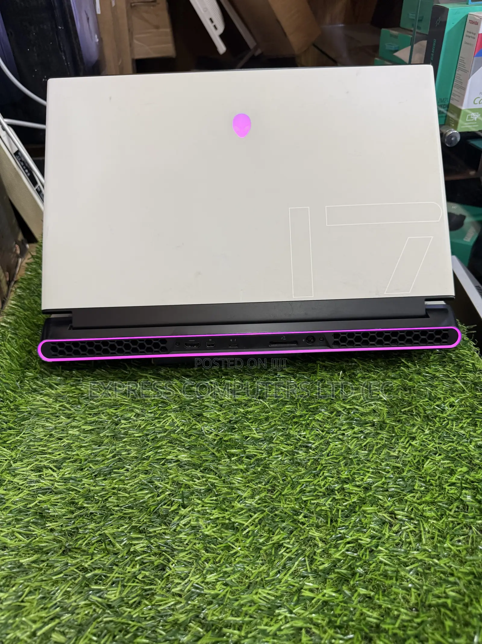 Laptop Alienware M17 R4 32GB Intel Core i7 SSD 1T