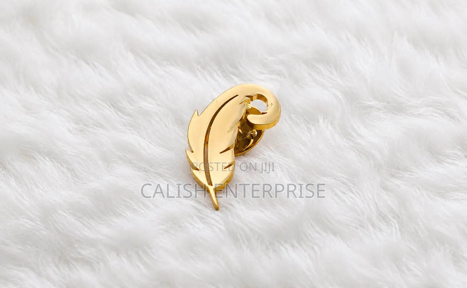 Premium 4-Piece Gold Lapel Pin Set – Elegant Stylish