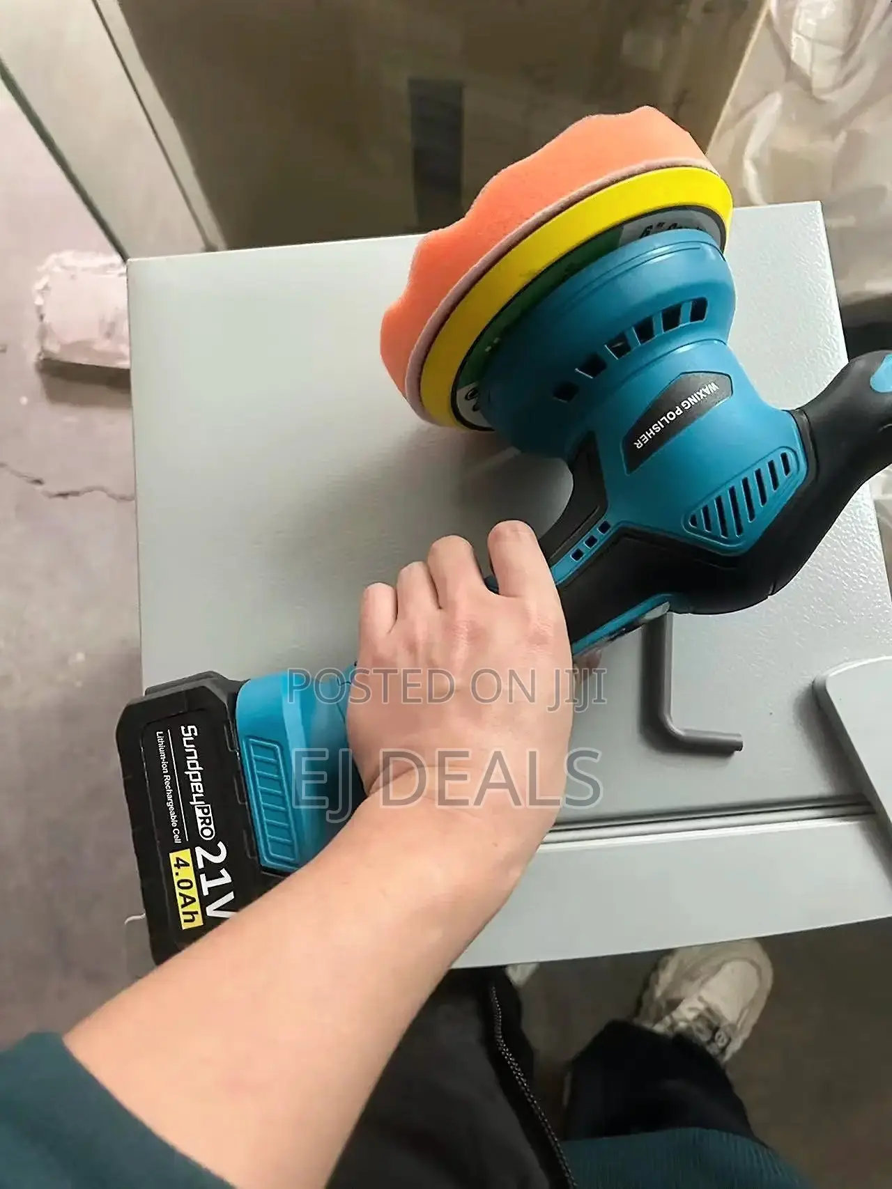 Cordless Car Polishing Machine 6 Inch With 2 Batteries,charger More