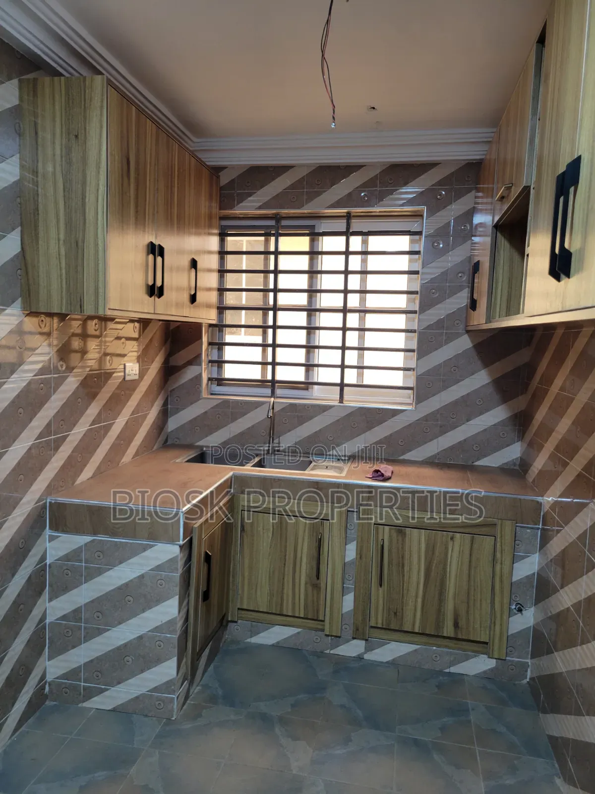 1bdrm Apartment in Biosk Properties, Amrahia for rent