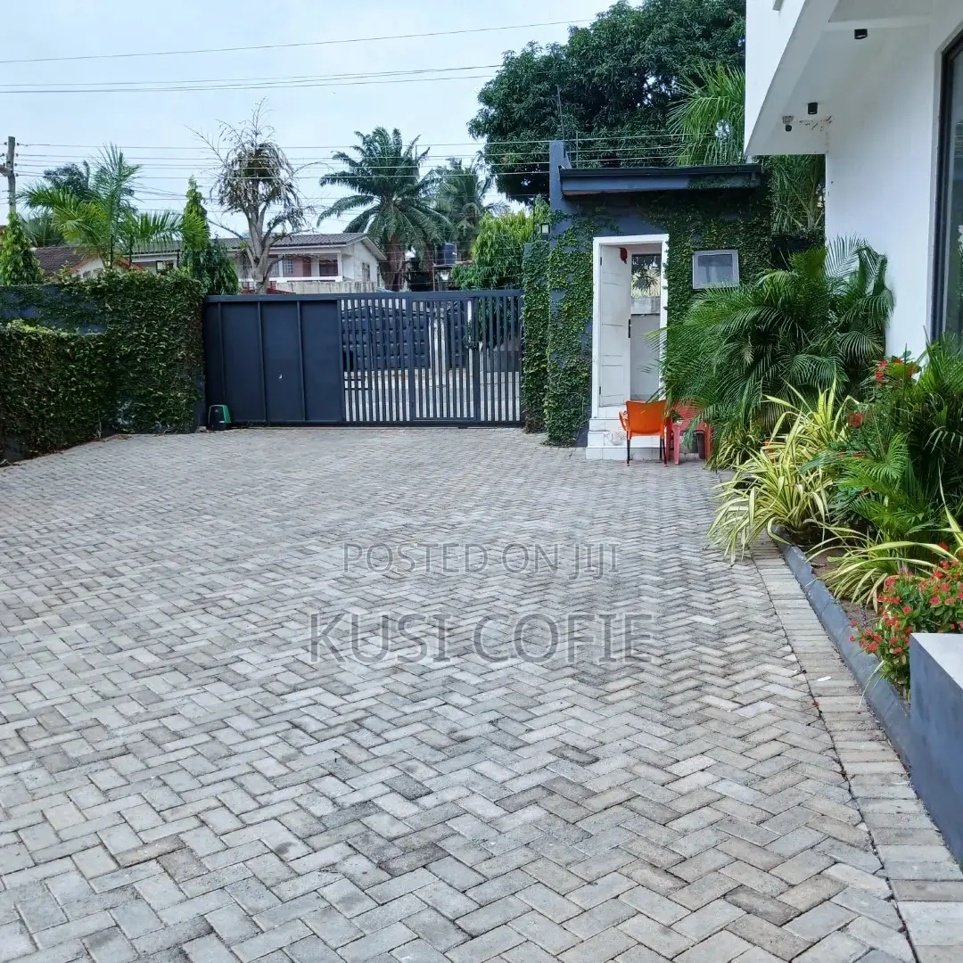 Furnished 3bdrm Townhouse/Terrace in North Legon for sale