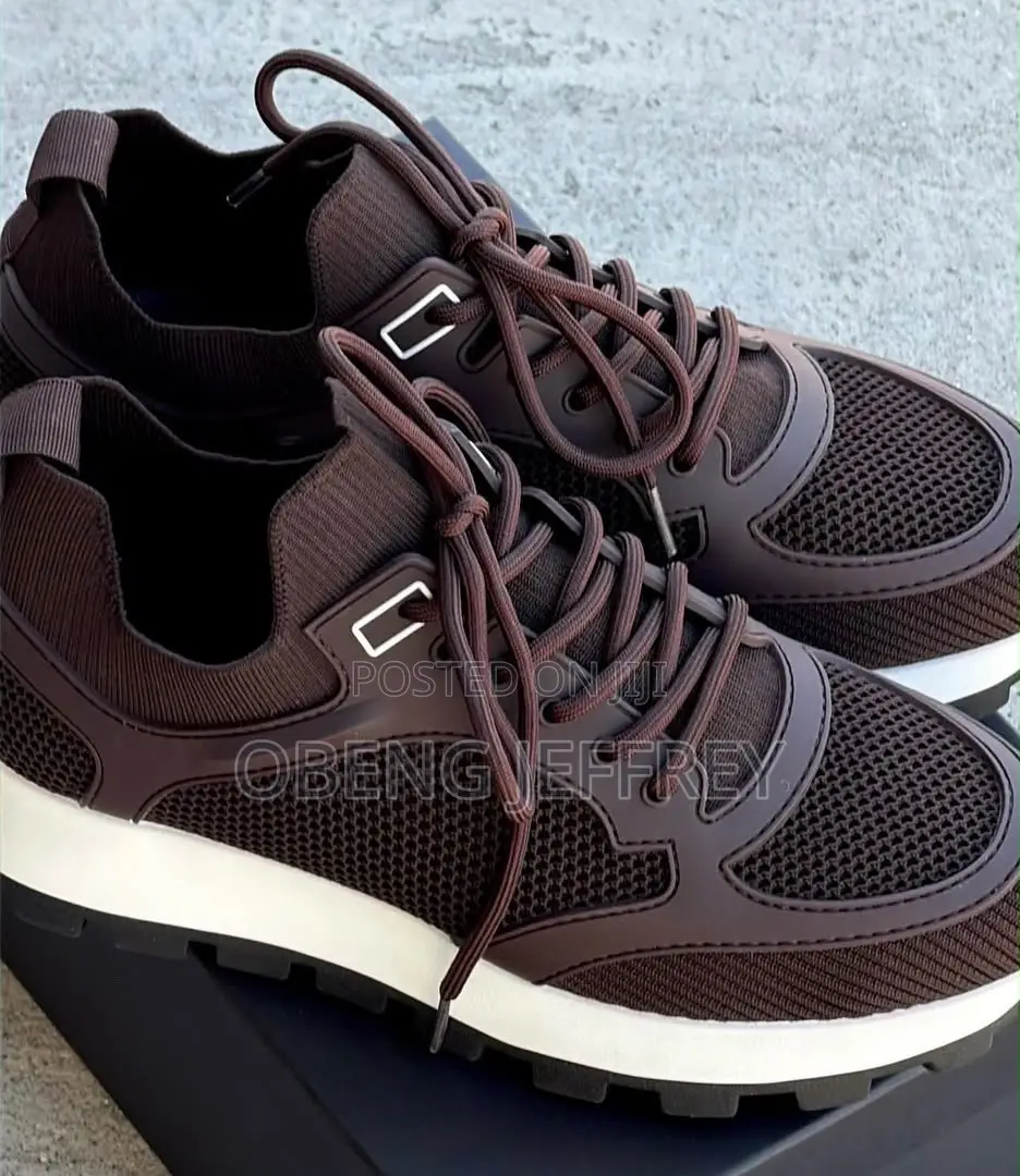 Original Bruno Renzoni in Black or Brown