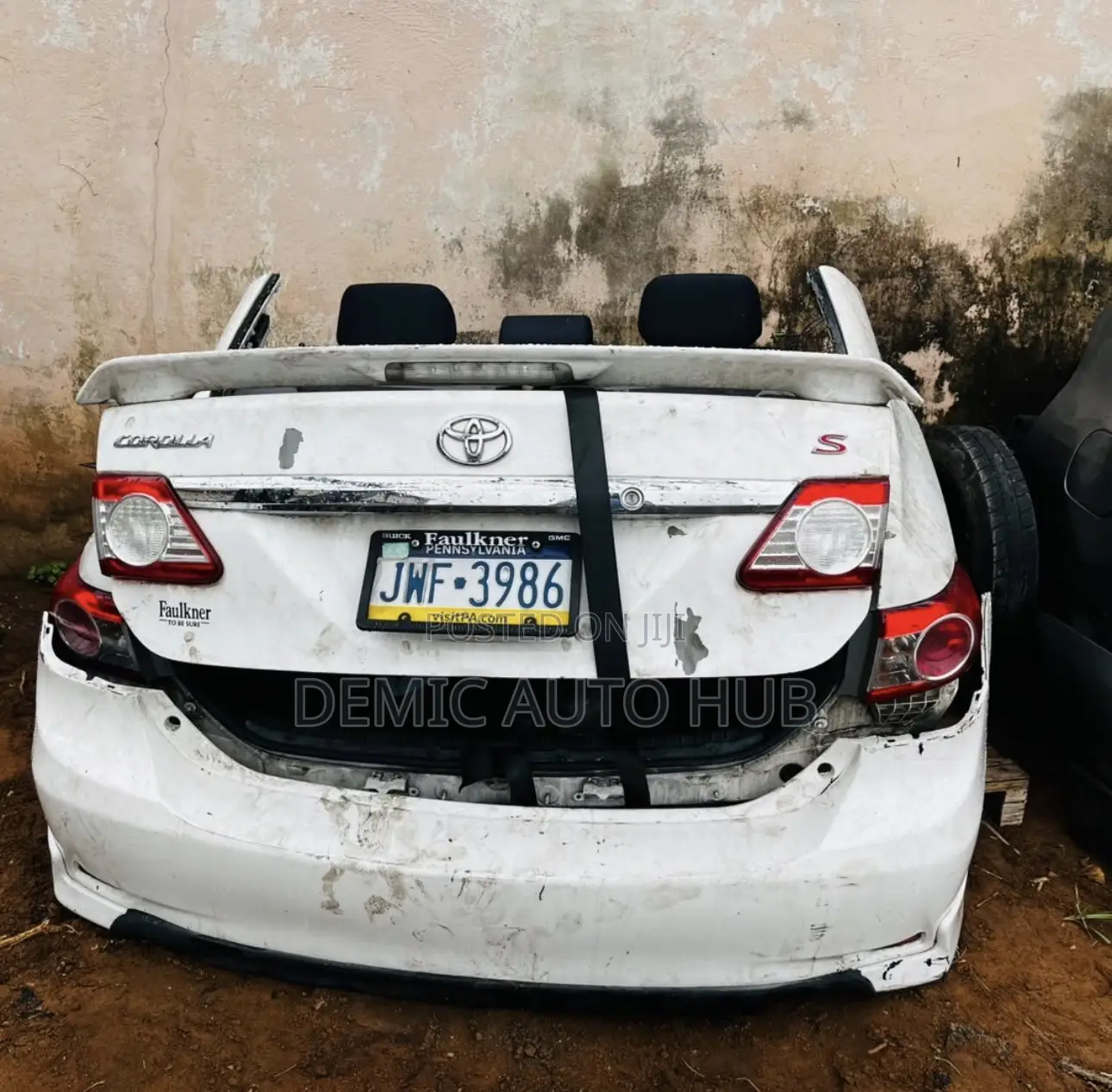 Toyota Corolla 2013 Booth