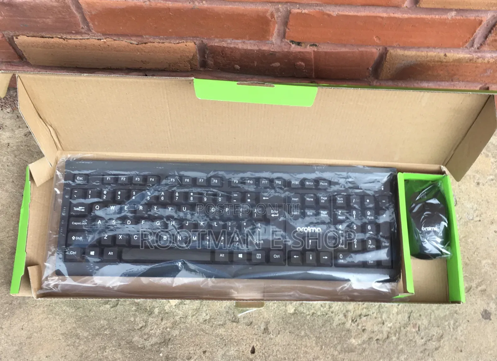 Oraimo TypeEase 2.4G Wireless Keyboard Kit