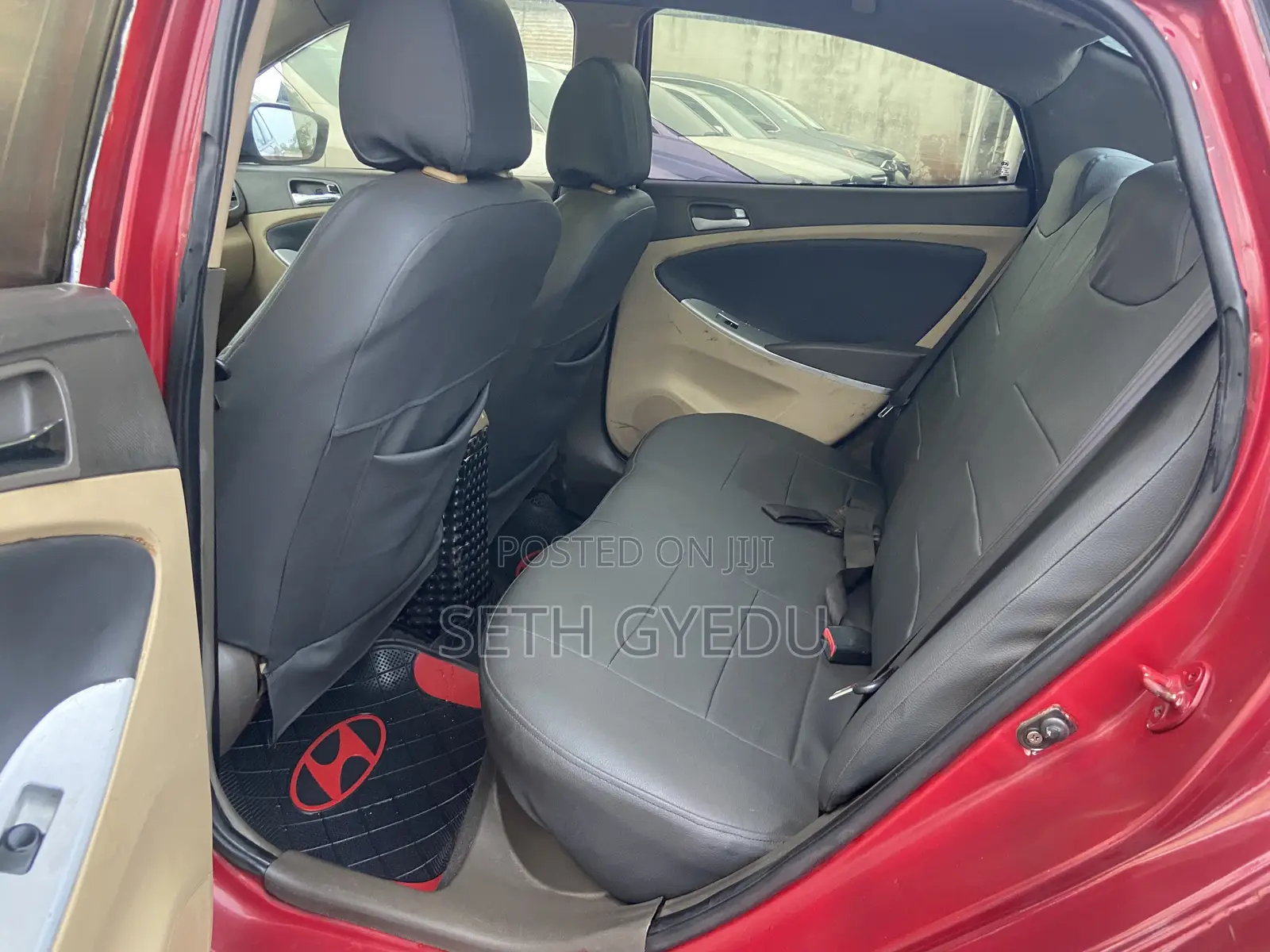 Hyundai Accent 2010 Red