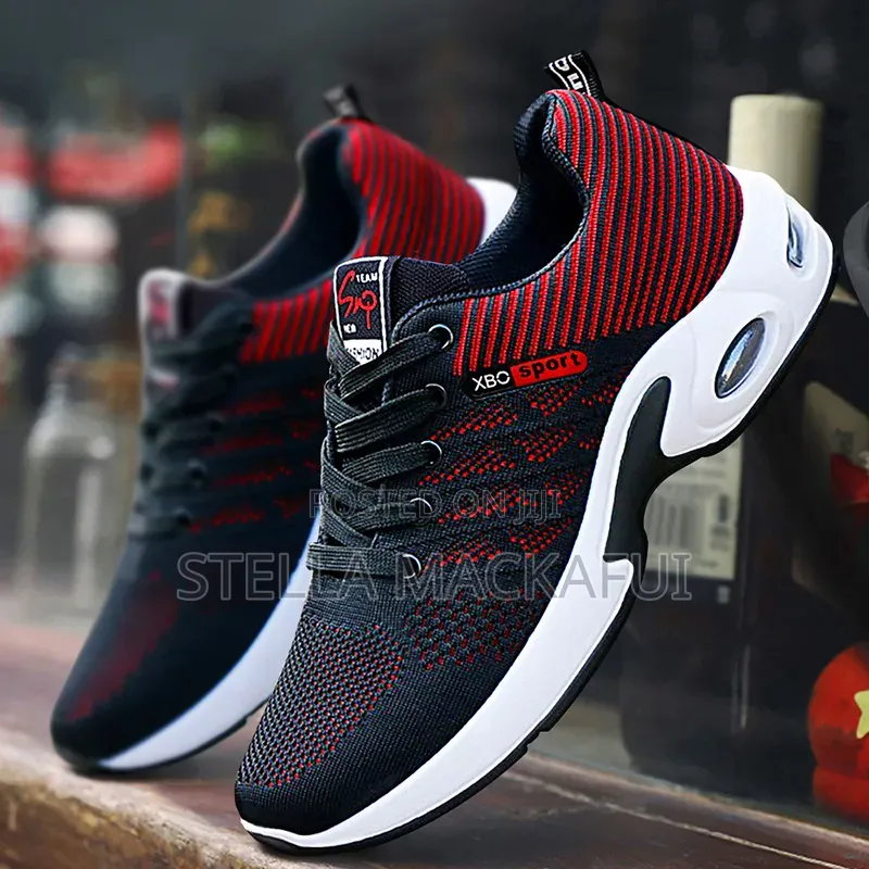 Exquisite Unisex Sneakers Size 40 Only
