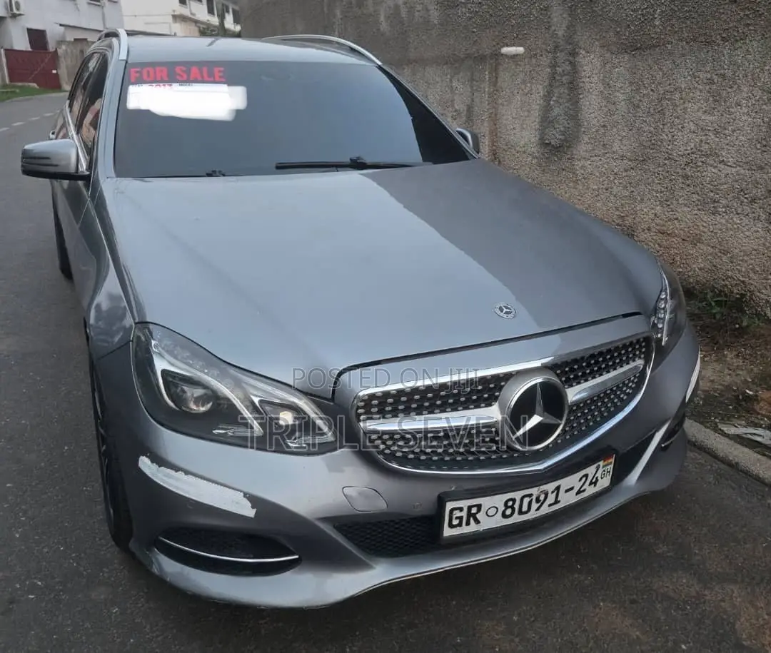 Mercedes-Benz 220 2013 Silver