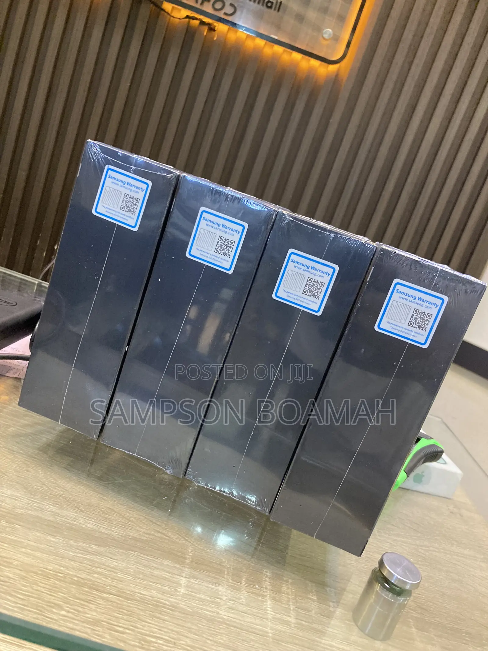 New Samsung Galaxy S9 Plus 64 GB Black