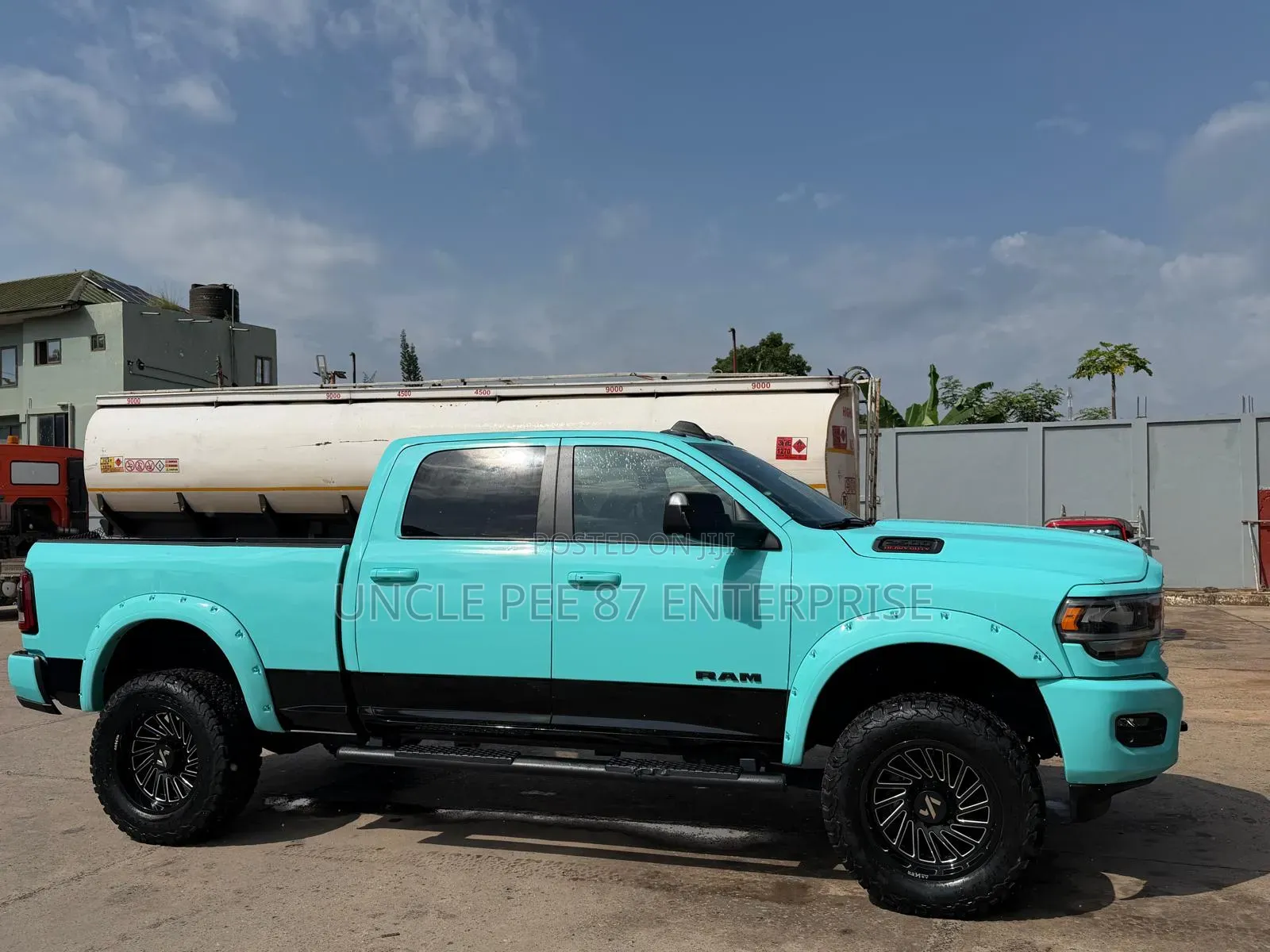 RAM Promaster 2500 2022 Blue