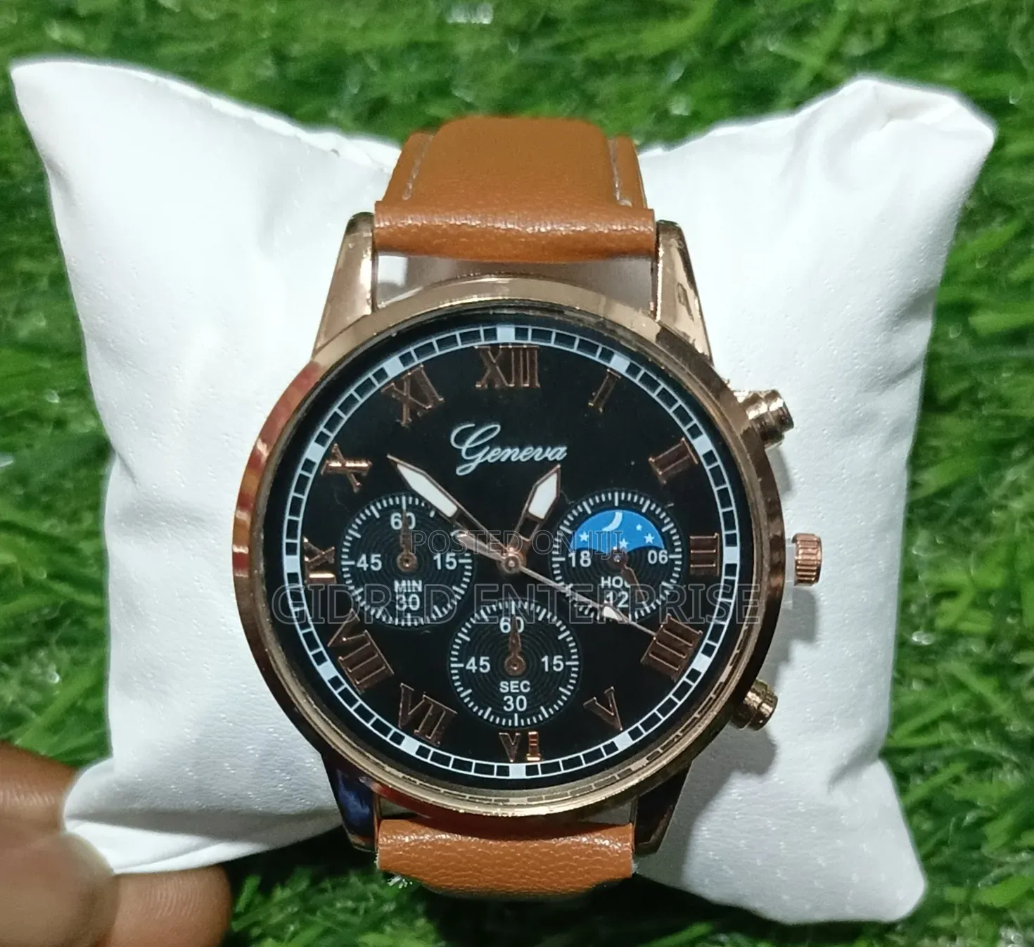 Brown Leather Retro Nostalgic Men's Round Quartz Watch