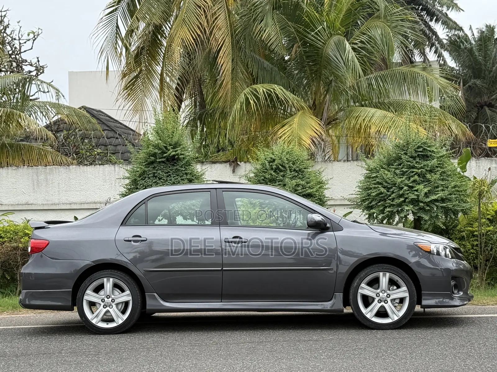 Toyota Corolla S 4dr Sedan (1.8L 4cyl 4A) 2013 Gray