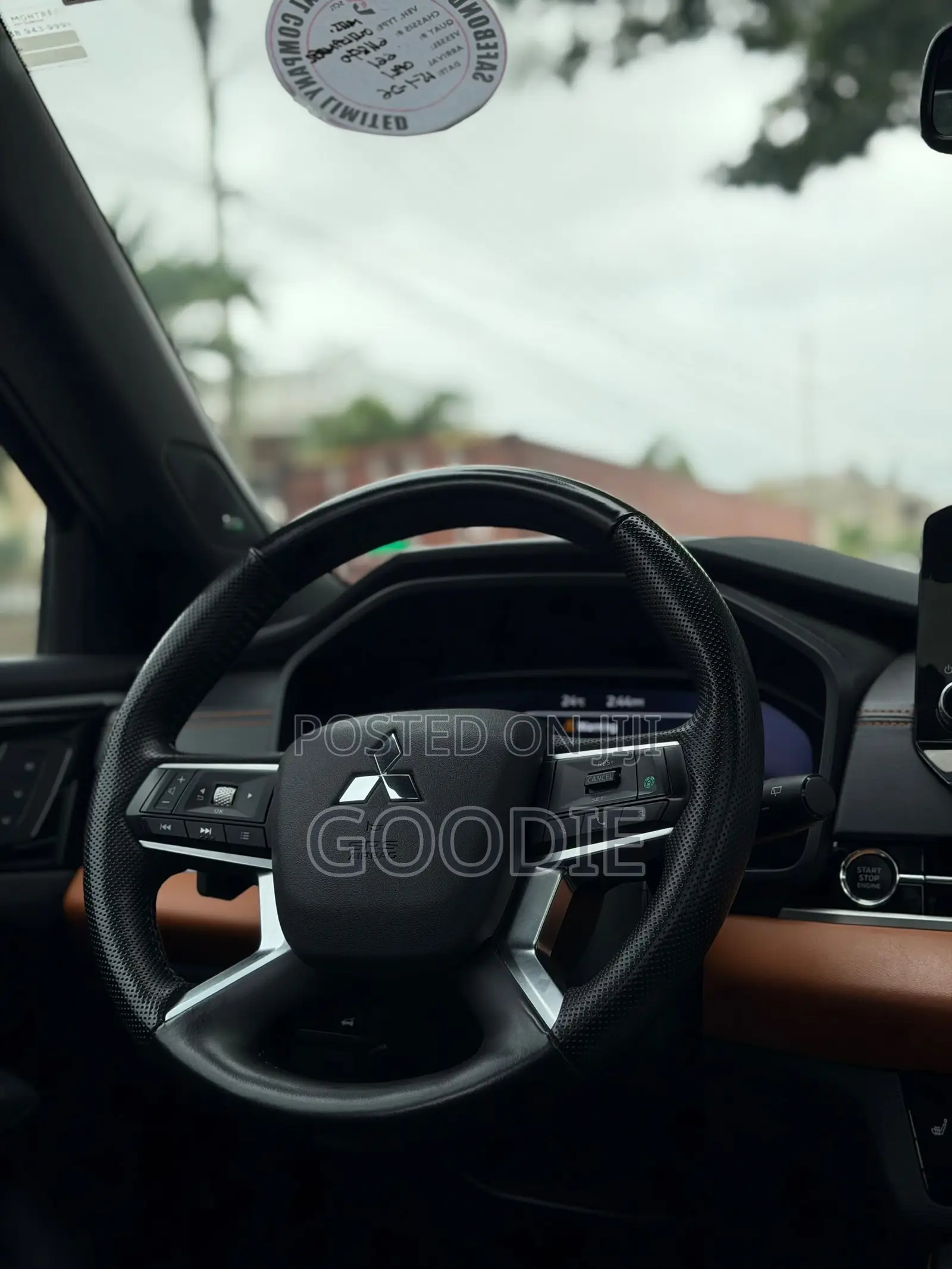 Mitsubishi Outlander SEL 2024 Black