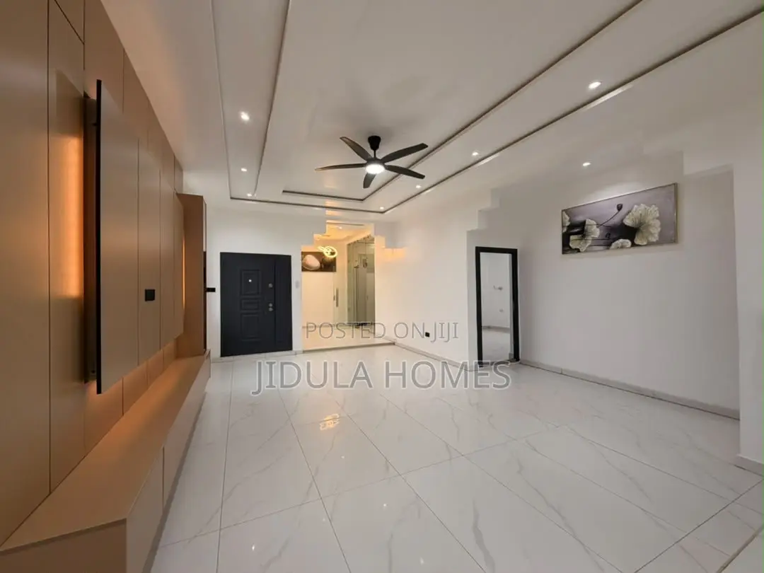 4bdrm House in Lakeside Estate for rent