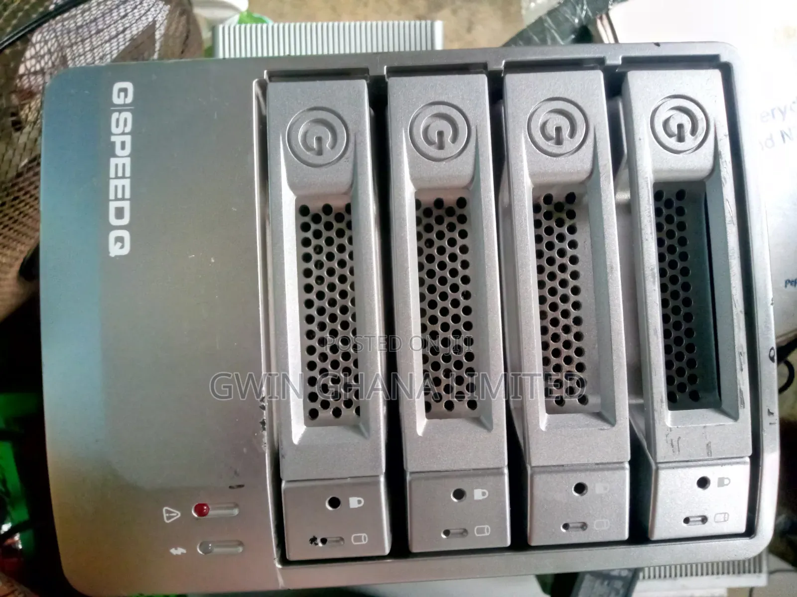 G-Tech G-Speed Q Versatile Multi-Interface 4-Bay RAID Storage. Empty