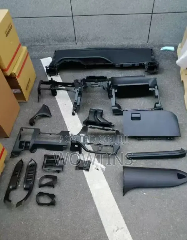 2014-2018 Toyota Voxy Dasboard