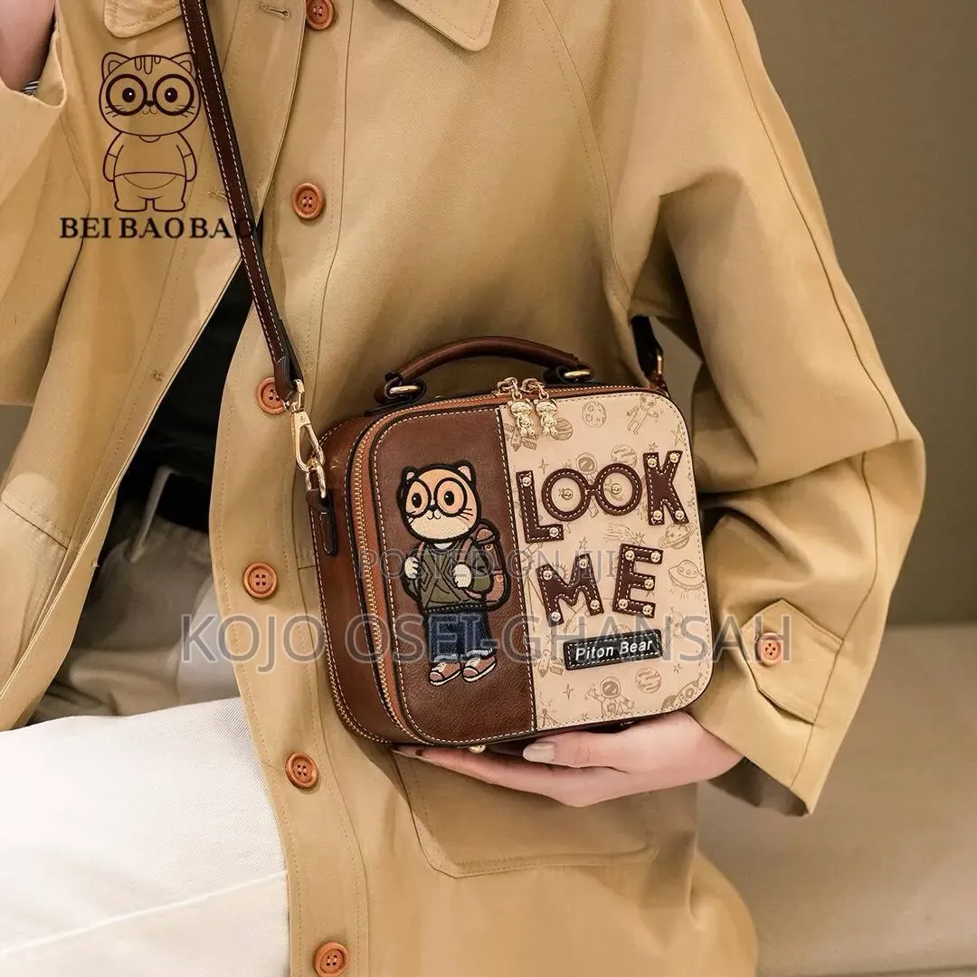 "LOOK ME" Crossbody Handbag