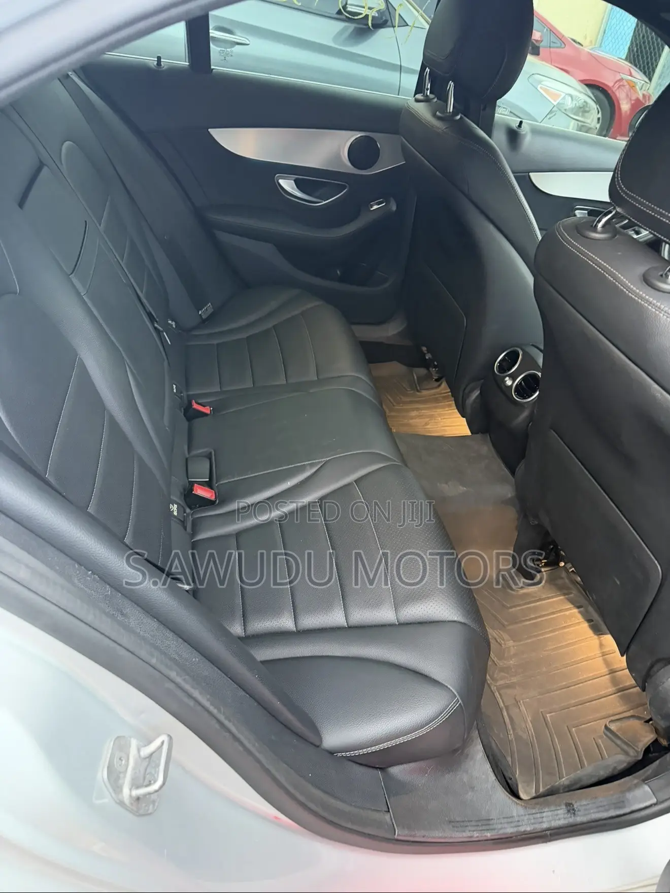 Mercedes-Benz C300 Base 4Matic Coupe AWD (2.0L 4cyl 7A) 2017 Silver