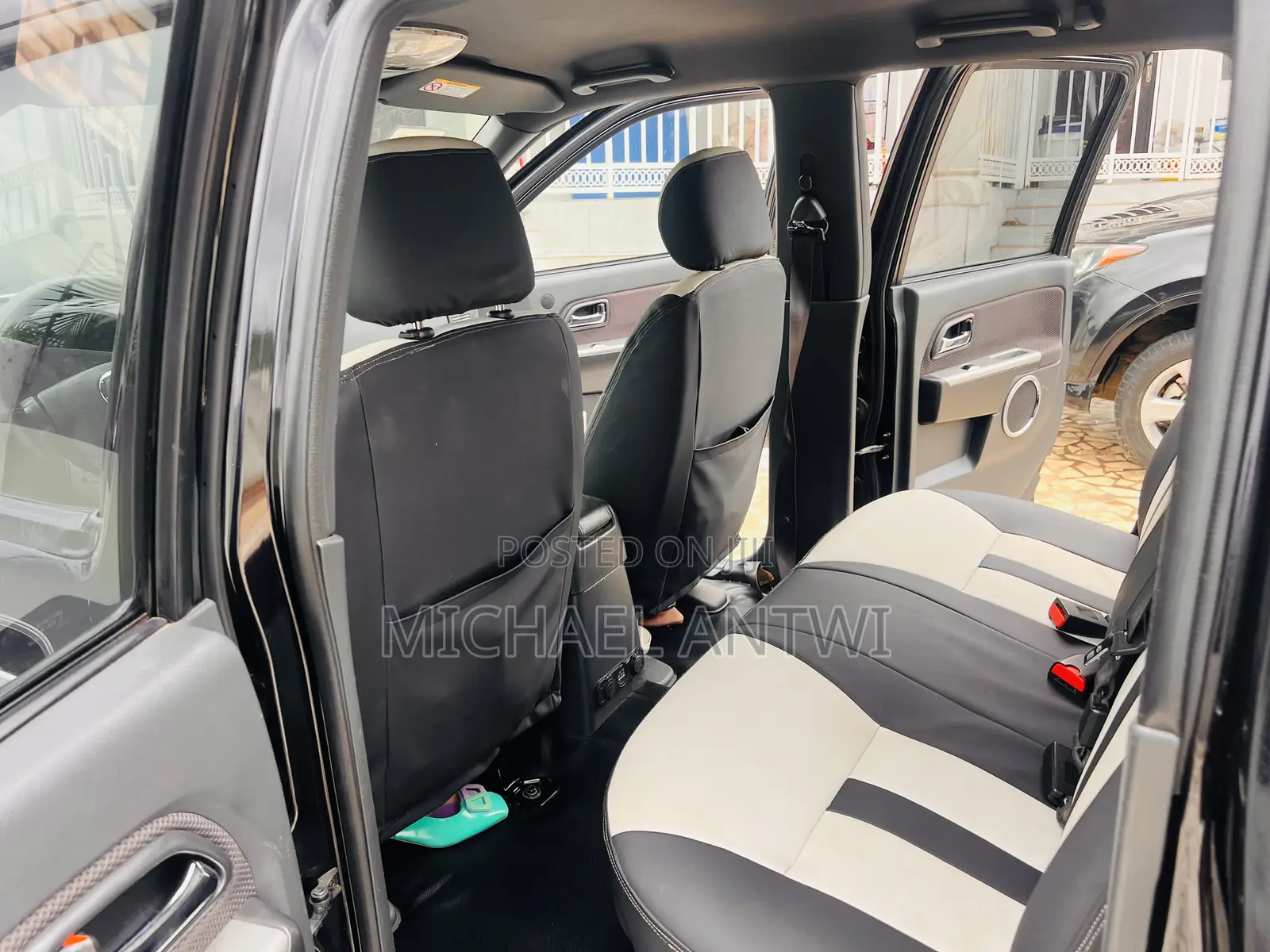 Isuzu D-MAX 2018 Black