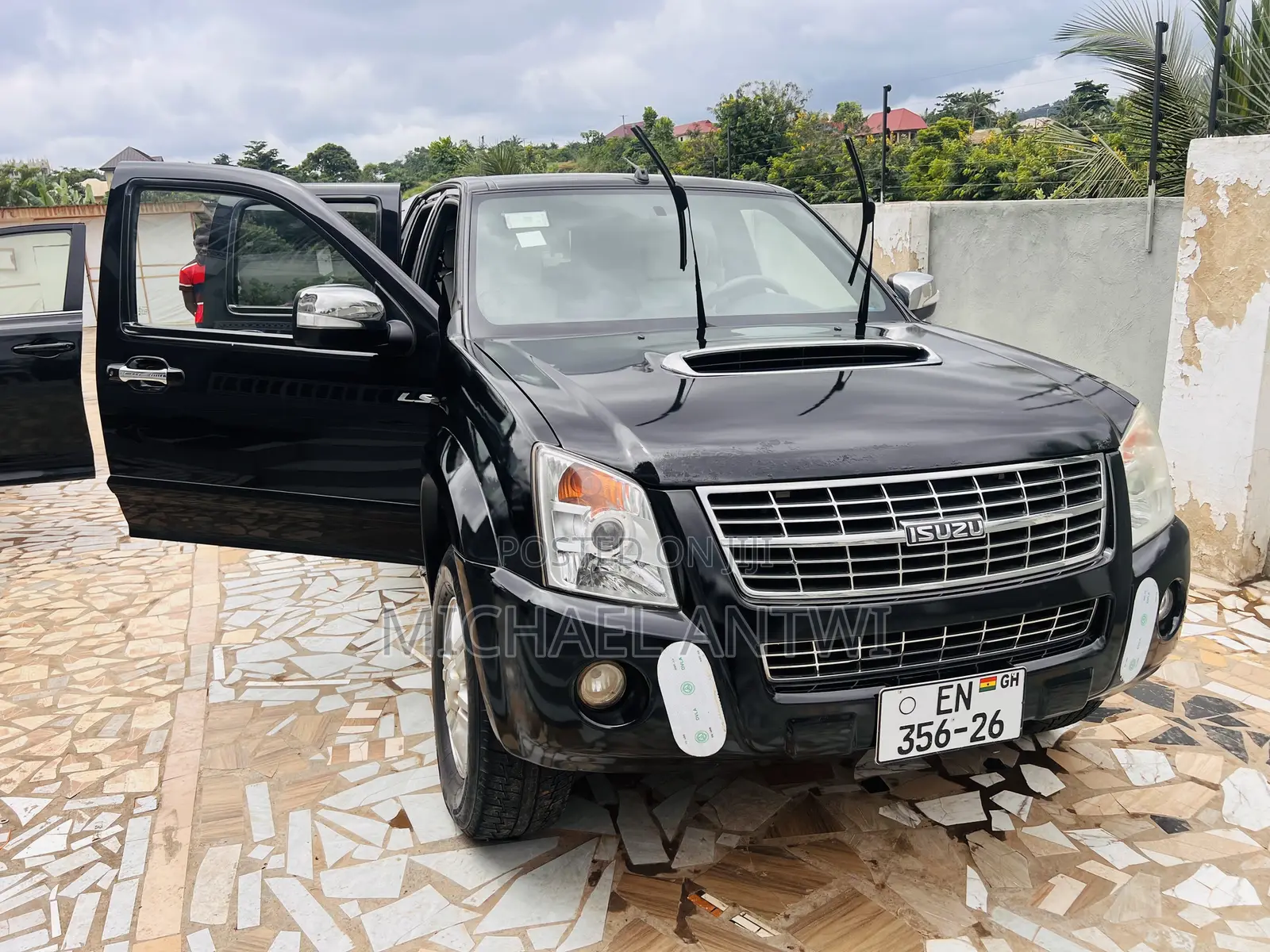 Isuzu D-MAX 2018 Black