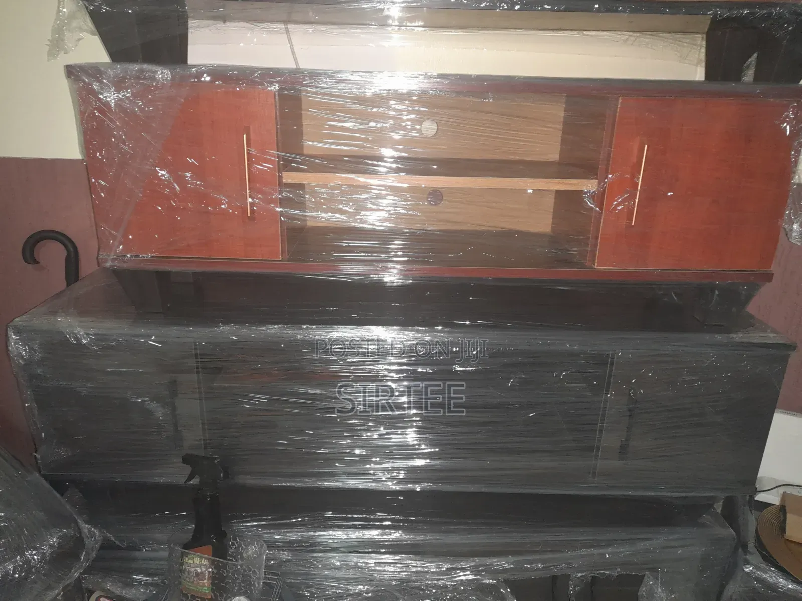 TV Stand/Entertainment Centres