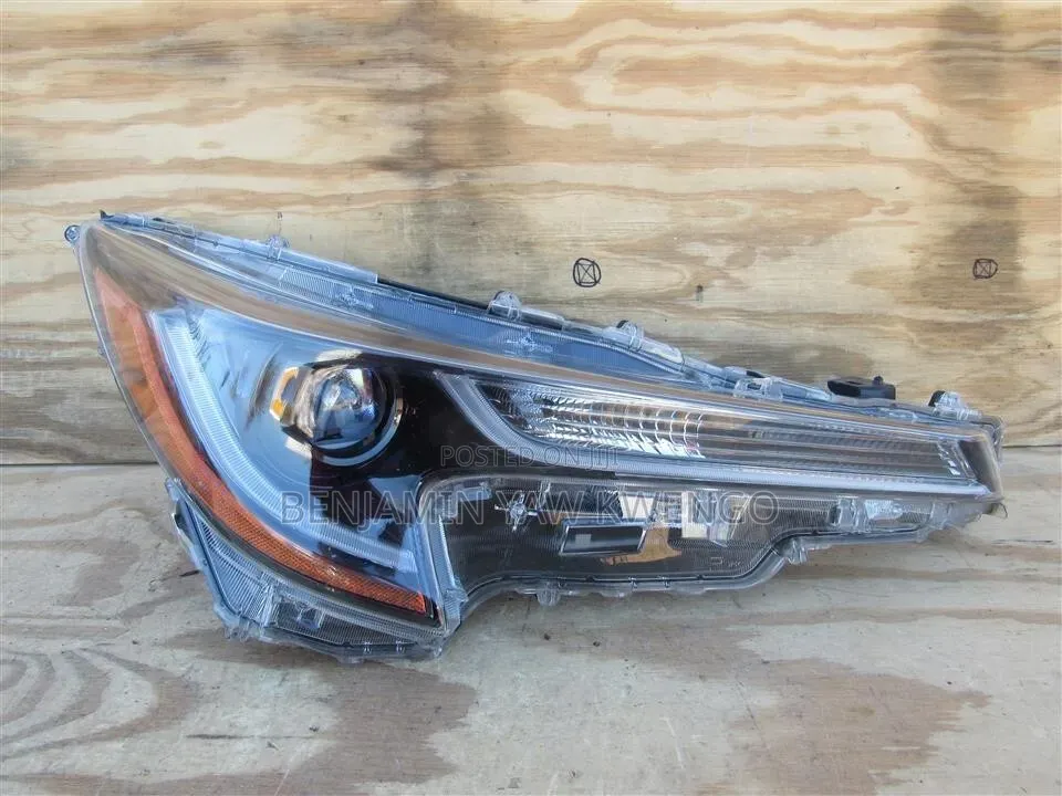 Corolla 2020 Head Lamp Le