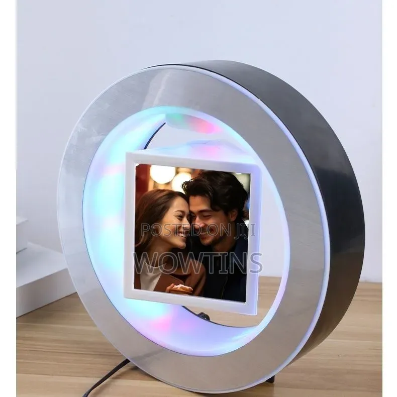 Magnetic Floating Photo Frame
