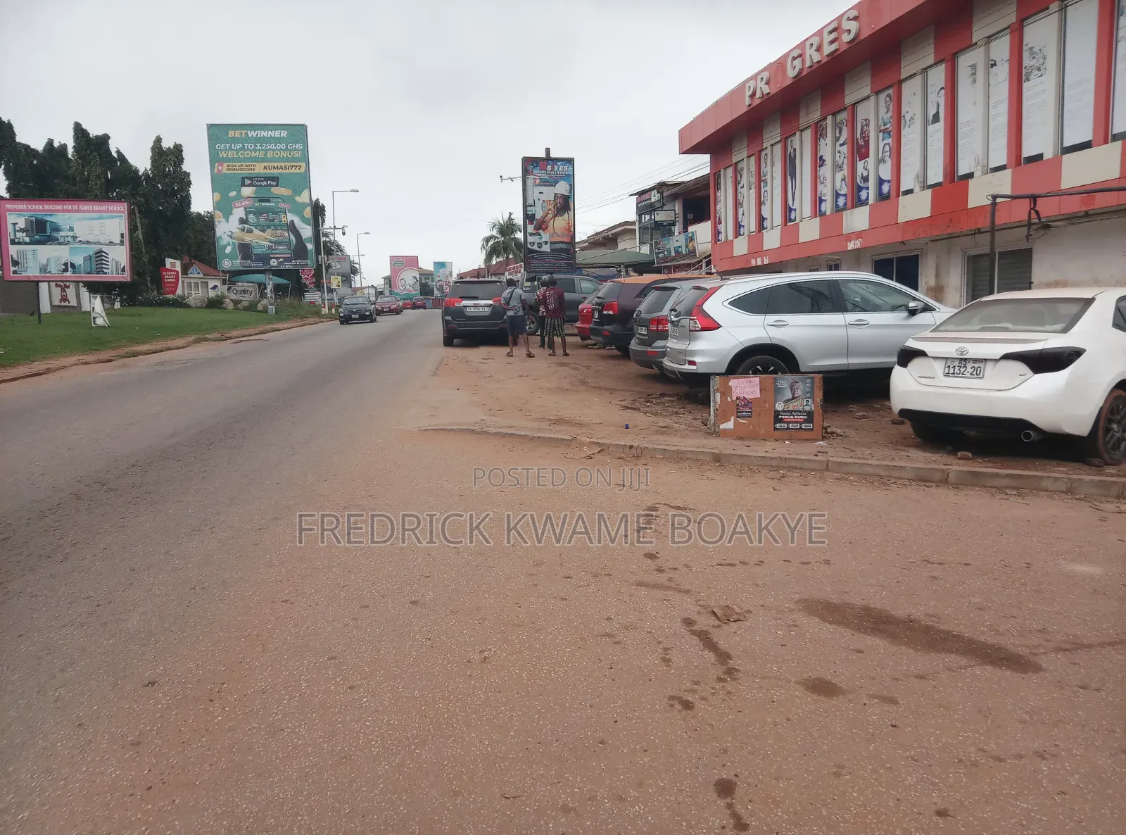 Plot of Land With Store for Sale at Ahodwo