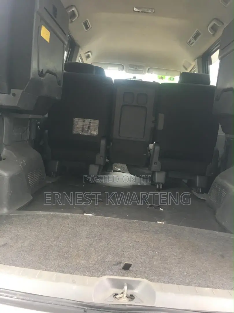 Toyota Voxy 2013 Gray