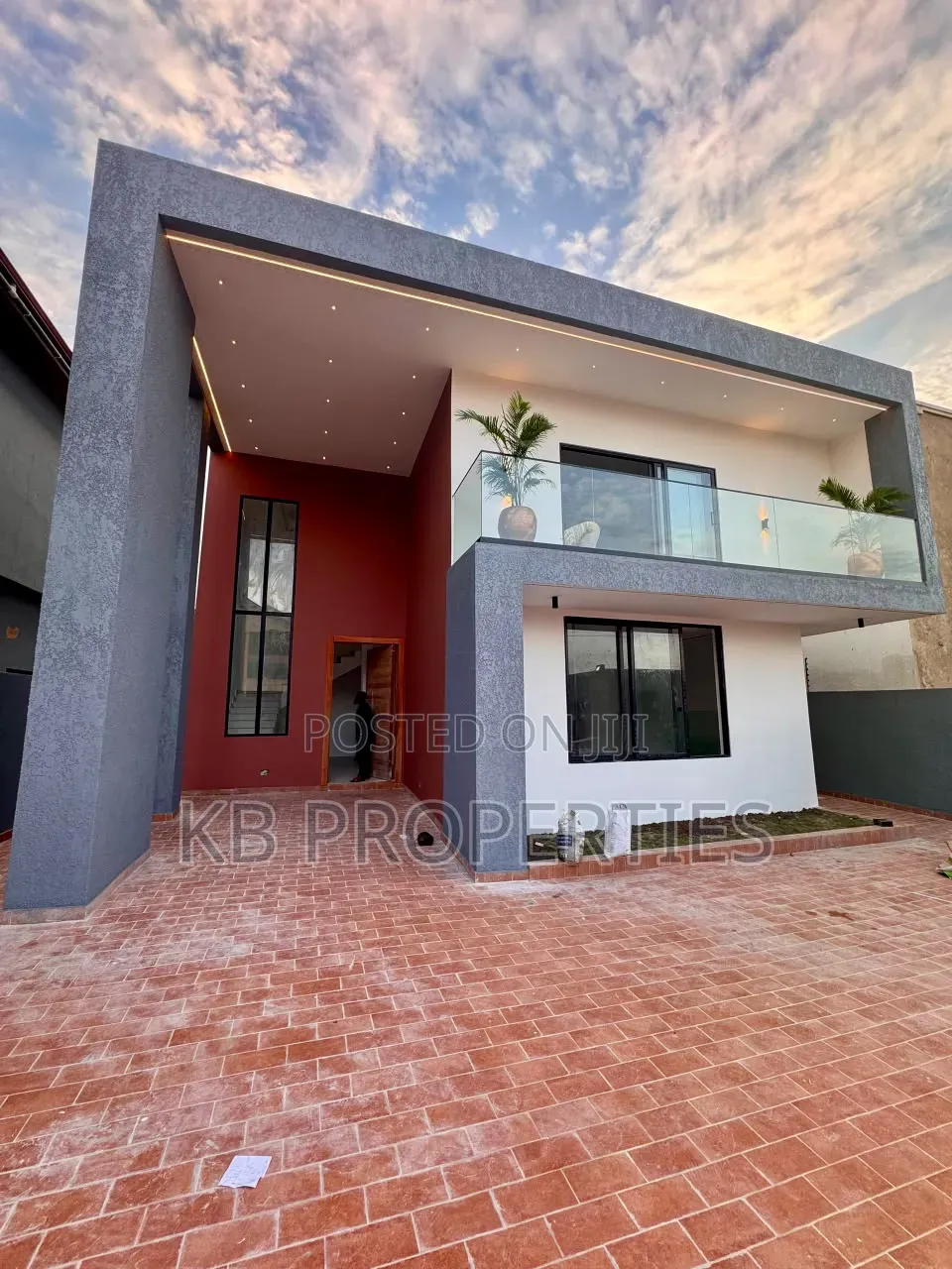 5bdrm House in Kb Properties, A&C Mall Area for sale