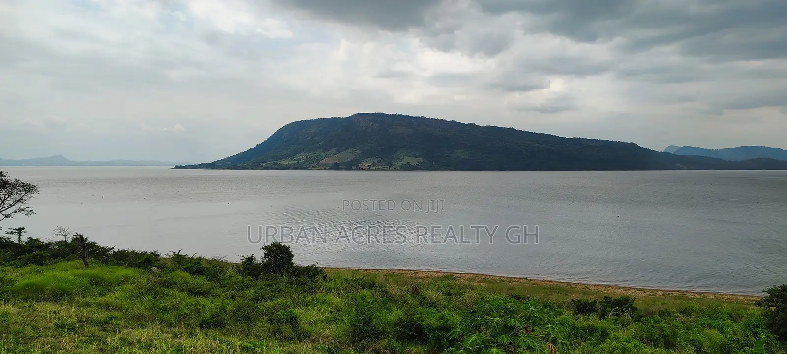 Volta Region, (DAYI DISTRICT) _ 1 Acre Riverfront Land