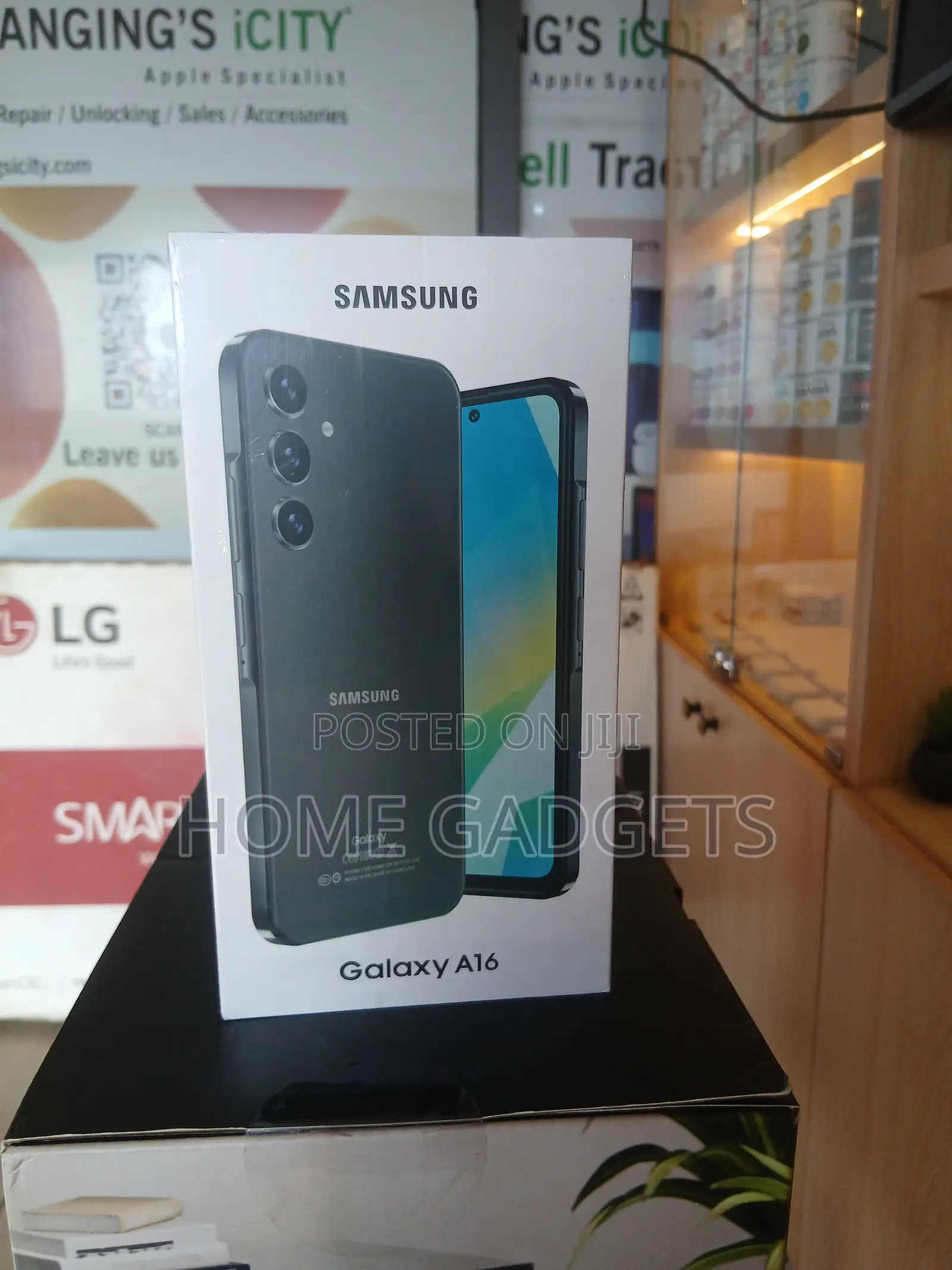 New Samsung Galaxy A16 5G 256 GB Gold